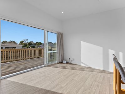 6 Te Moau Avenue, Parakai, Helensville