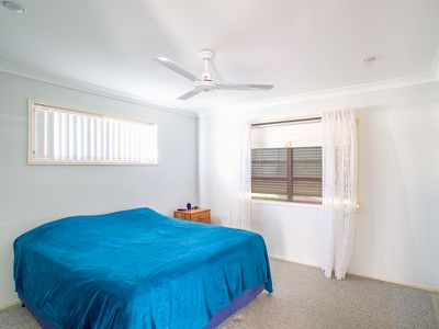24 Petrel Avenue, River Heads