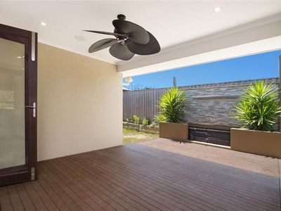 25 English Place, Rochedale