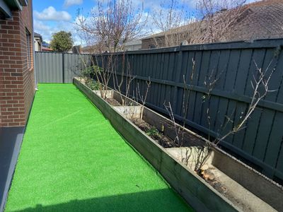 33 Burford Way, Cranbourne North