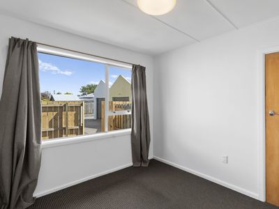 6 / 72 Barton Street, Woolston