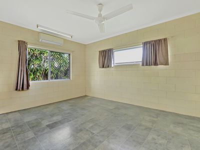 24 Angela Street, Woree