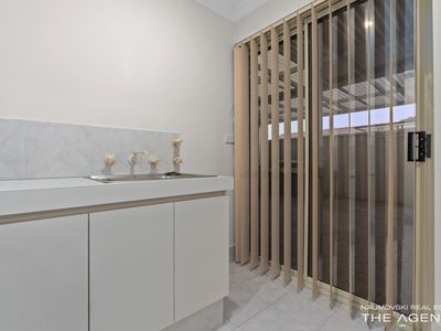 2 / 5 Barker Avenue, Balcatta