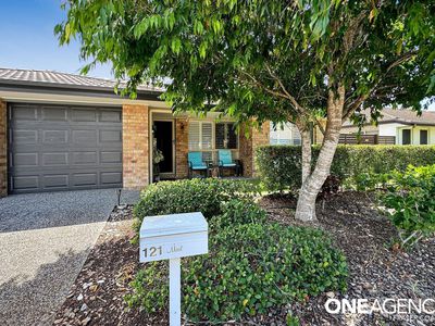 121 / 230 Pulgul Street, Urangan