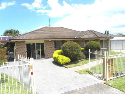 28 Lyons Rd, Sussex Inlet