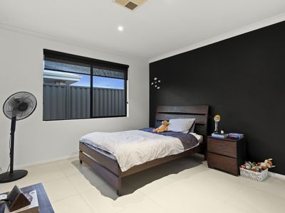 9 Archdale Loop, Piara Waters