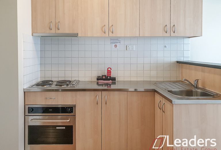 912 / 488 SWANSTON STREET, Carlton