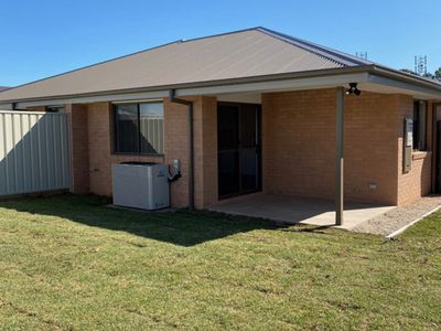 13A Turon Crescent, Dubbo