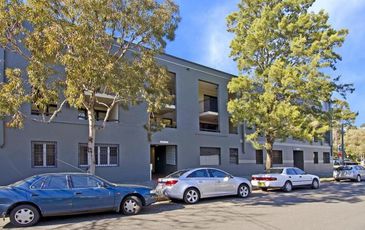 4 / 288 Lawrence Street, Alexandria