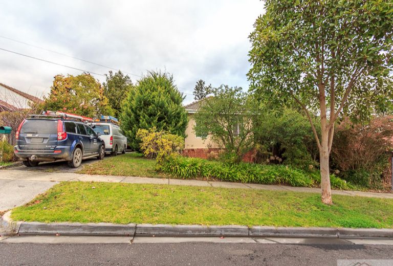 2 Woolert Street, Ashwood