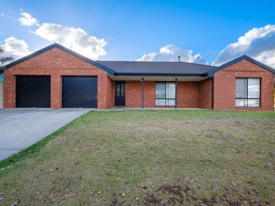 73 NIGHTINGALE AVENUE, Wodonga