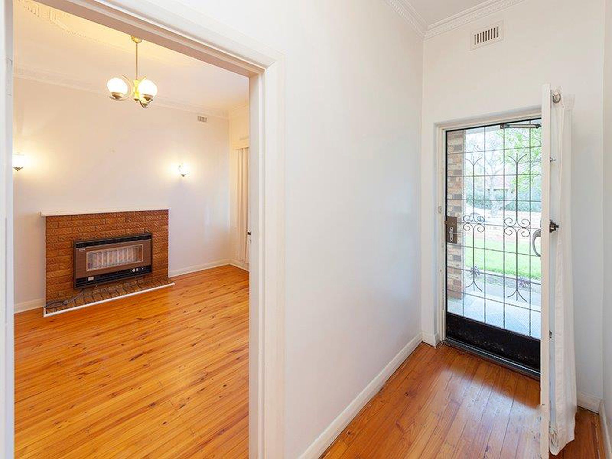 52 The Crescent, Blair Athol
