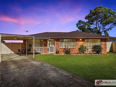 8 Matheson Grove, Hassall Grove