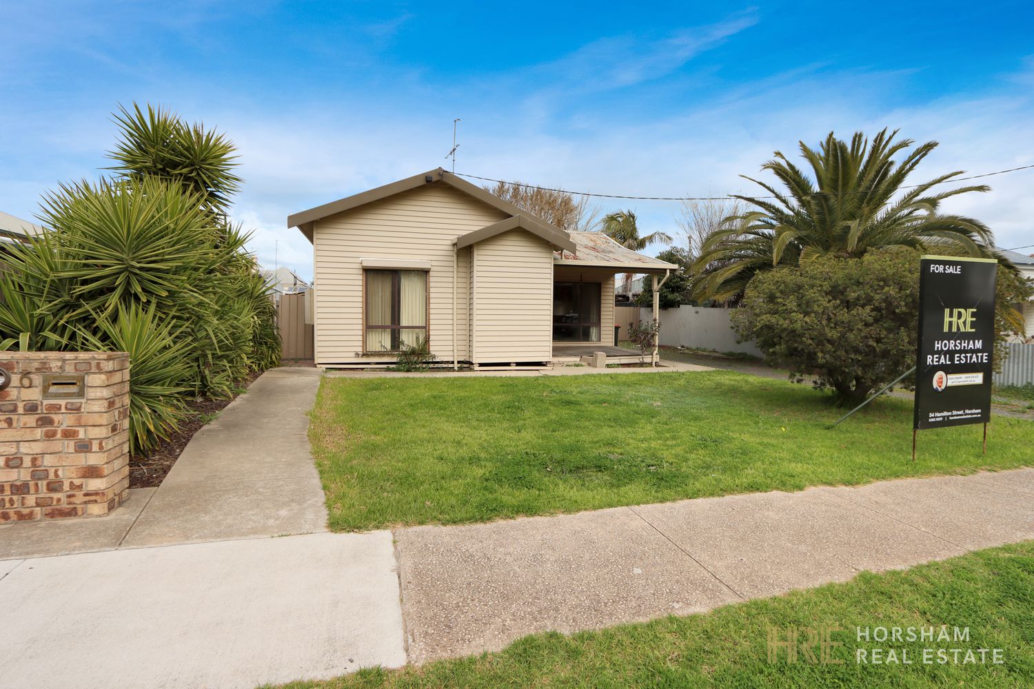 6 Railway Avenue, Horsham
