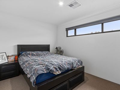 27 Jubilee Avenue, Success