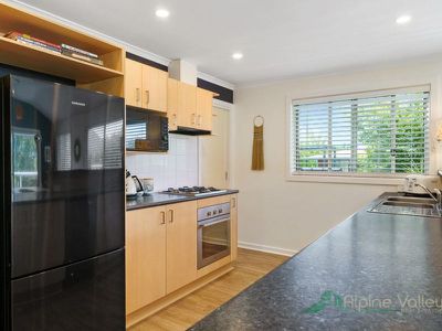 2 Marum Court, Tawonga South