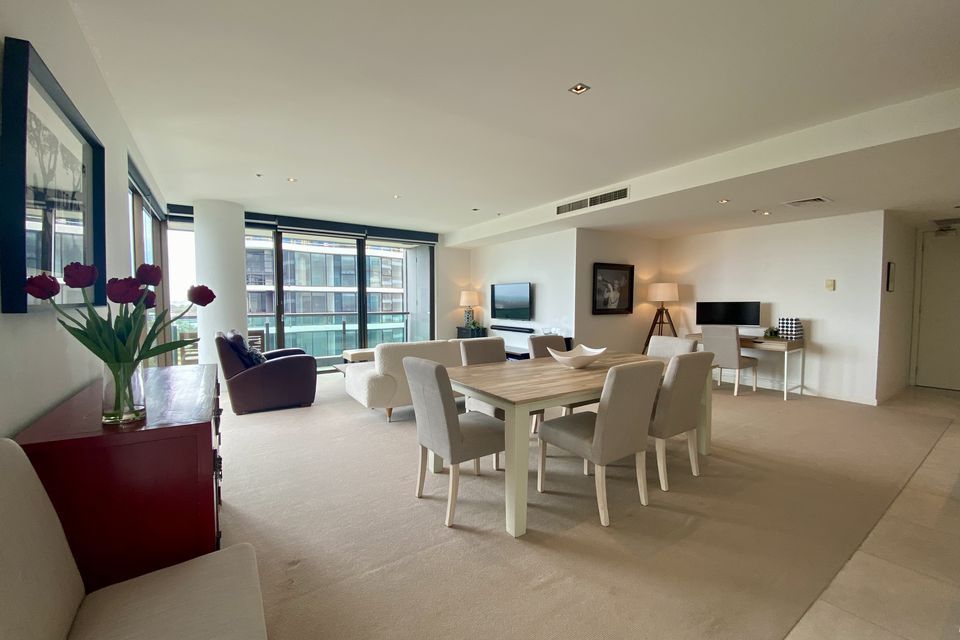 1005 / 480 St Kilda Road, Melbourne