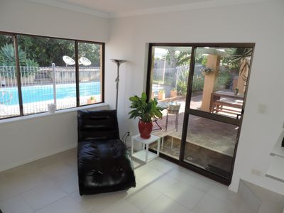 58 Banks, Hillarys