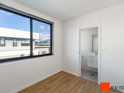 8a Sliprail Street, Lawson