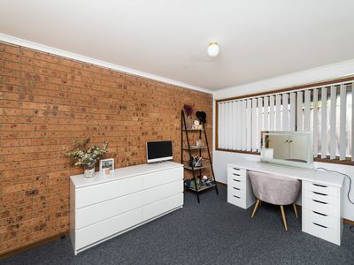 4 / 15 Mckeahnie Street, Crestwood