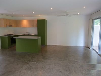 1 / 16 Boondoon Crescent, Ocean Shores