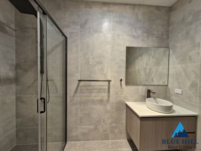 1 / 27 Crestwood Road, Thornton