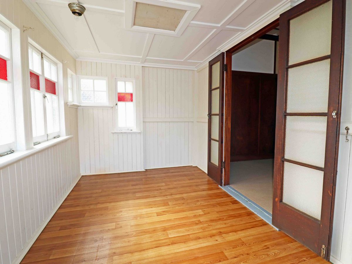 13 Grau Street, Atherton