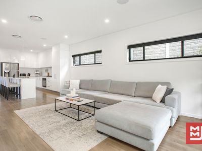 1 Yadboro Way, Tullimbar