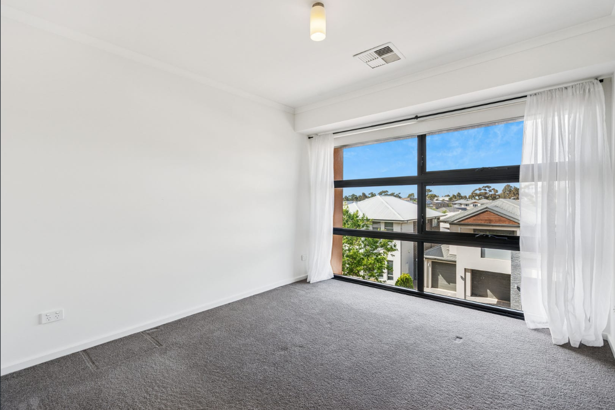 36 Trainer Street, St Clair