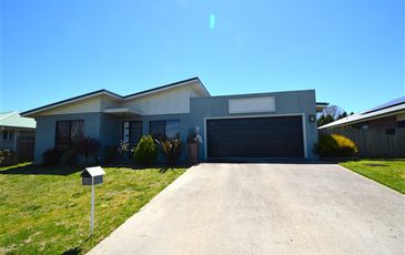 9 Claret Ash Drive, Guyra