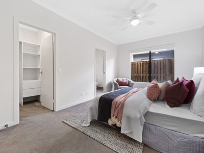 7 Peak Crescent, Pimpama