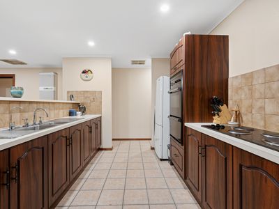 2 Symor Court, Parafield Gardens