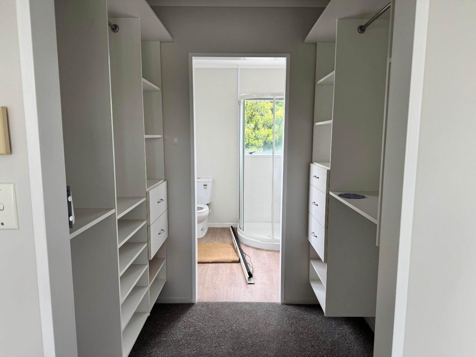 24 Perindale Drive, Chartwell