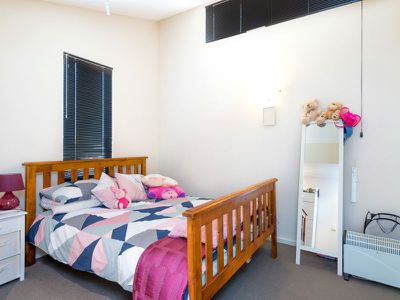 1 / 35 Premier Street, Hannans