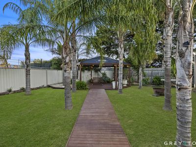 3 Lancaster Court, Greenvale