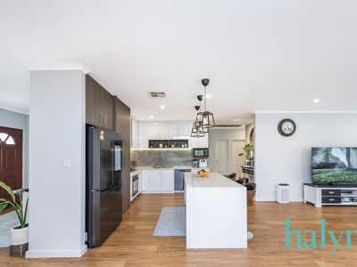 2 / 6 Bruning Road, Manning