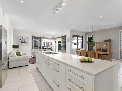 11 Montreal Drive, Peregian Springs