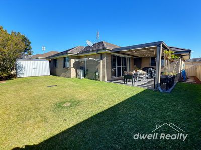 2 / 1 Palm Lilly Close, Worrigee