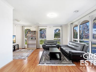 1 Halstead Court, Cranbourne