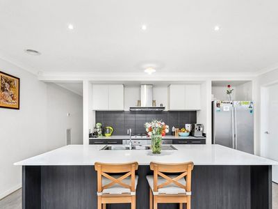 28 Canunda Way, Tarneit