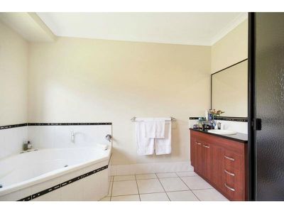 39 Cynthia Hunt Drive, Flaxton