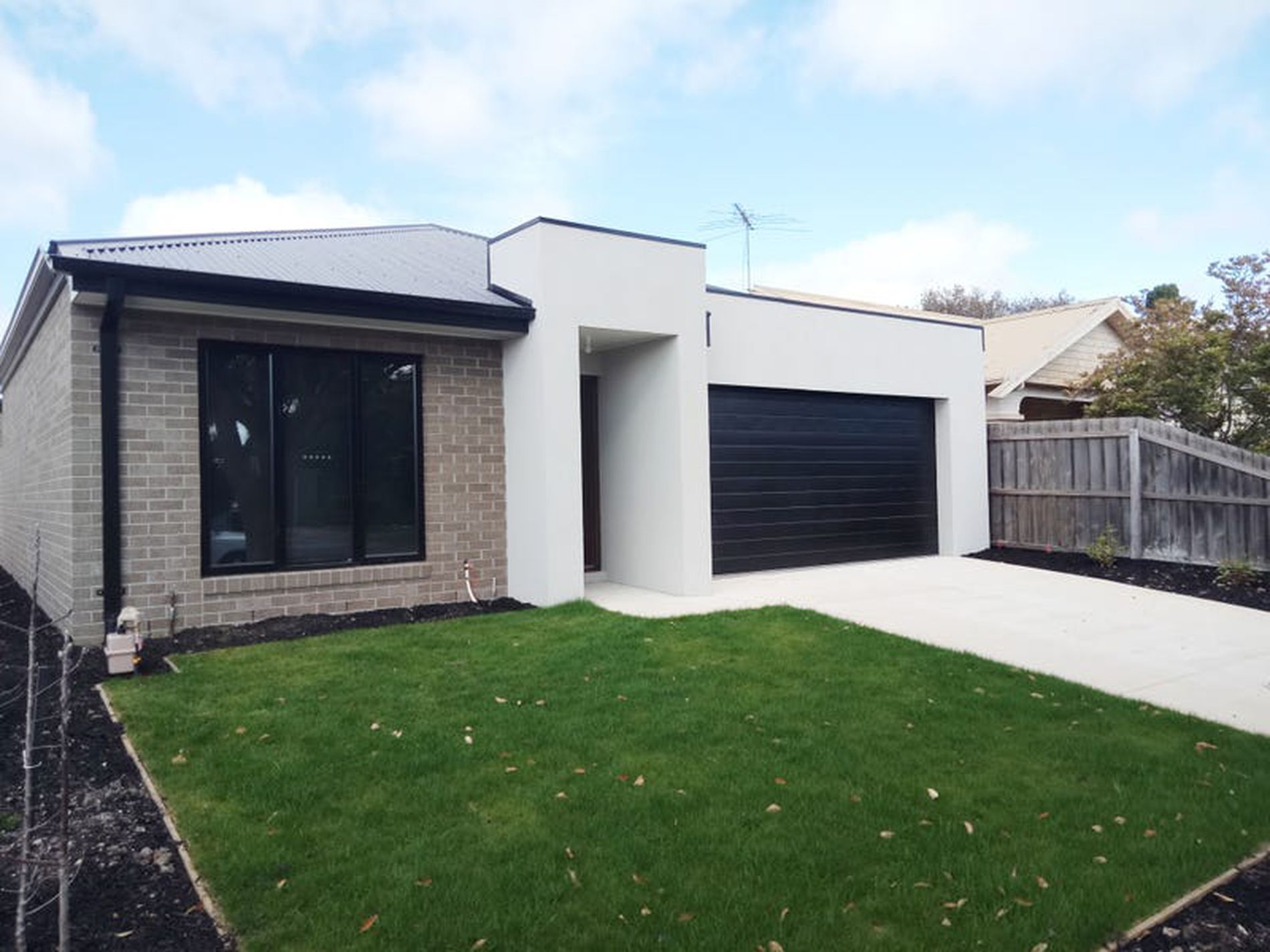 12D Logan Street, Hamlyn Heights