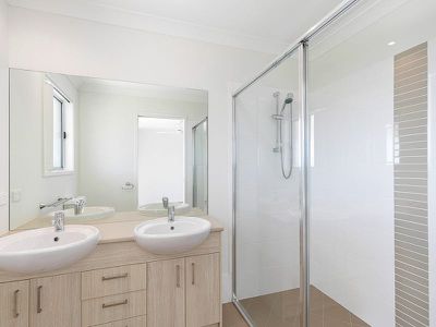 6 Evans Road, Urraween