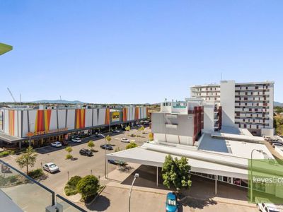 23 / 3 Kingsway Place, Townsville City