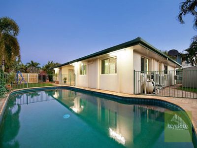 2 Carisbrooke Court, Annandale