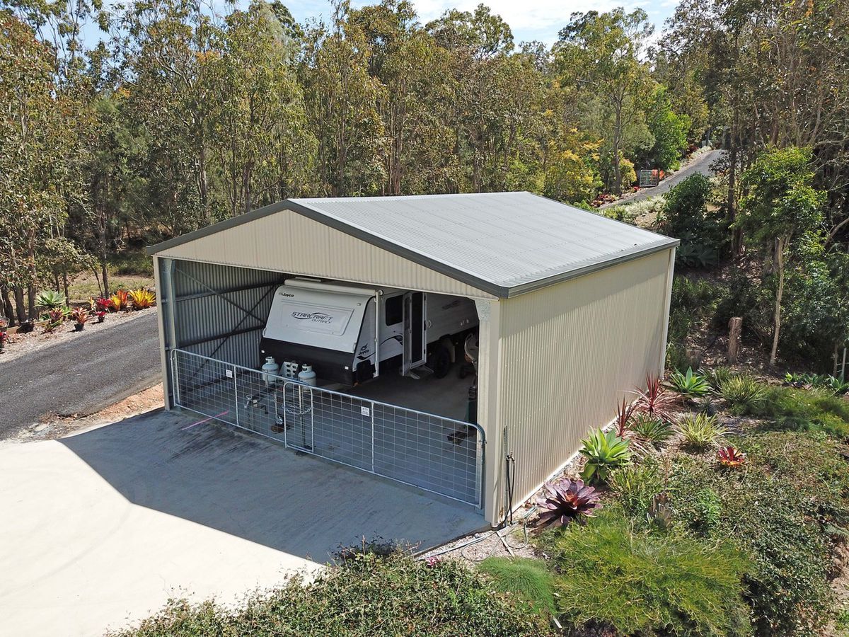8 Eden Drive, Tinaroo