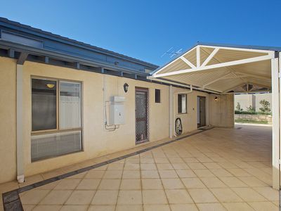 8/9-11 Hinderwell Street, Scarborough