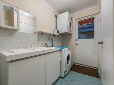 130 Lagoon Drive, Yanchep