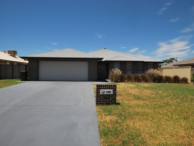 21 Timgarlen Avenue, Dubbo