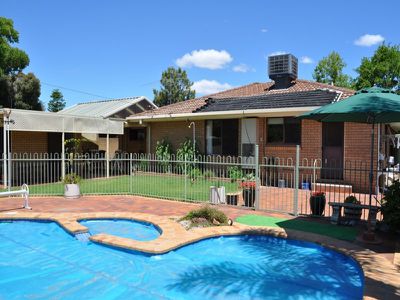 10  Northern View Drive, Albury